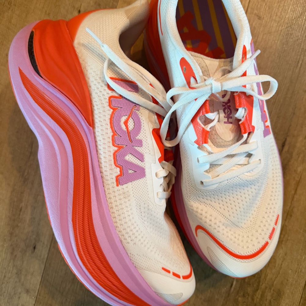 Hoka One One Skyward X women’s 10 - Picture 2 of 10